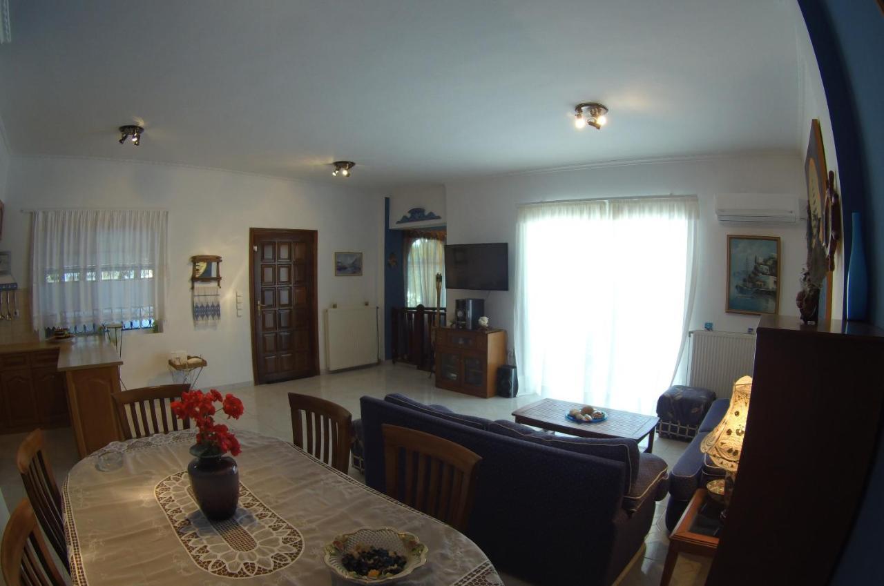 סוניו Blue & White Maisonette Over The Sea Near Sounio מראה חיצוני תמונה