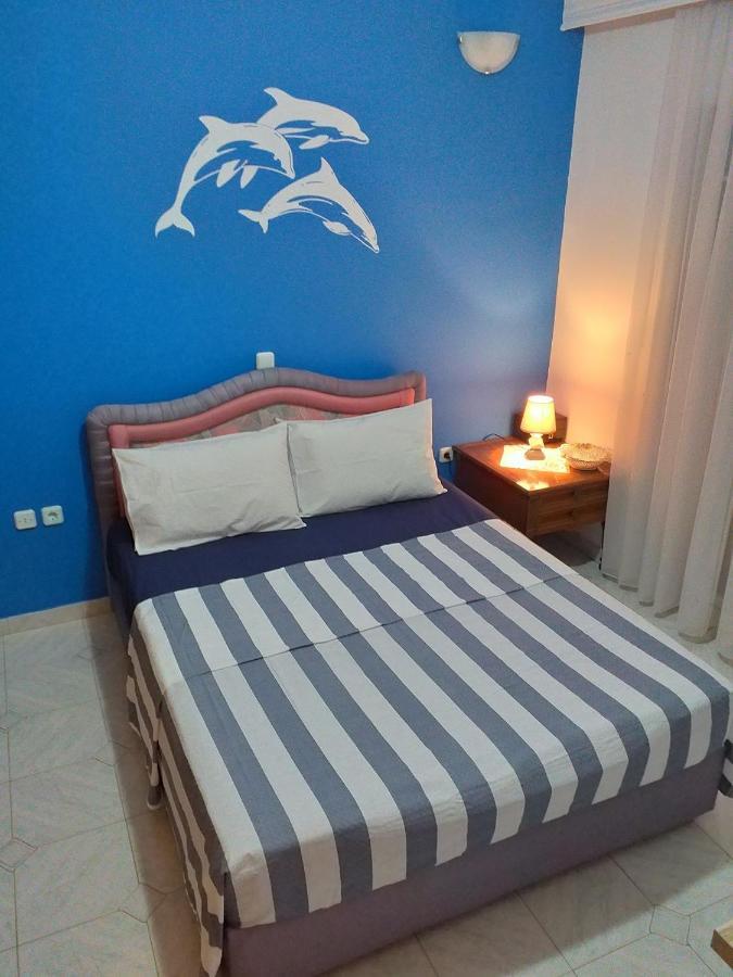סוניו Blue & White Maisonette Over The Sea Near Sounio מראה חיצוני תמונה