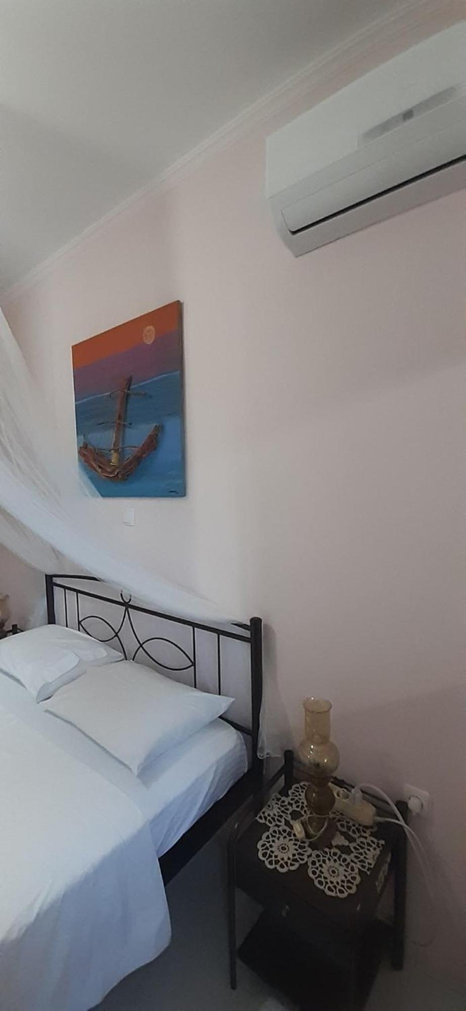 סוניו Blue & White Maisonette Over The Sea Near Sounio מראה חיצוני תמונה